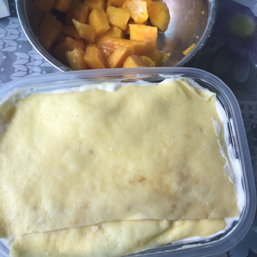 《Tinrry下午茶》教你做芒果班戟和芒果千层饼