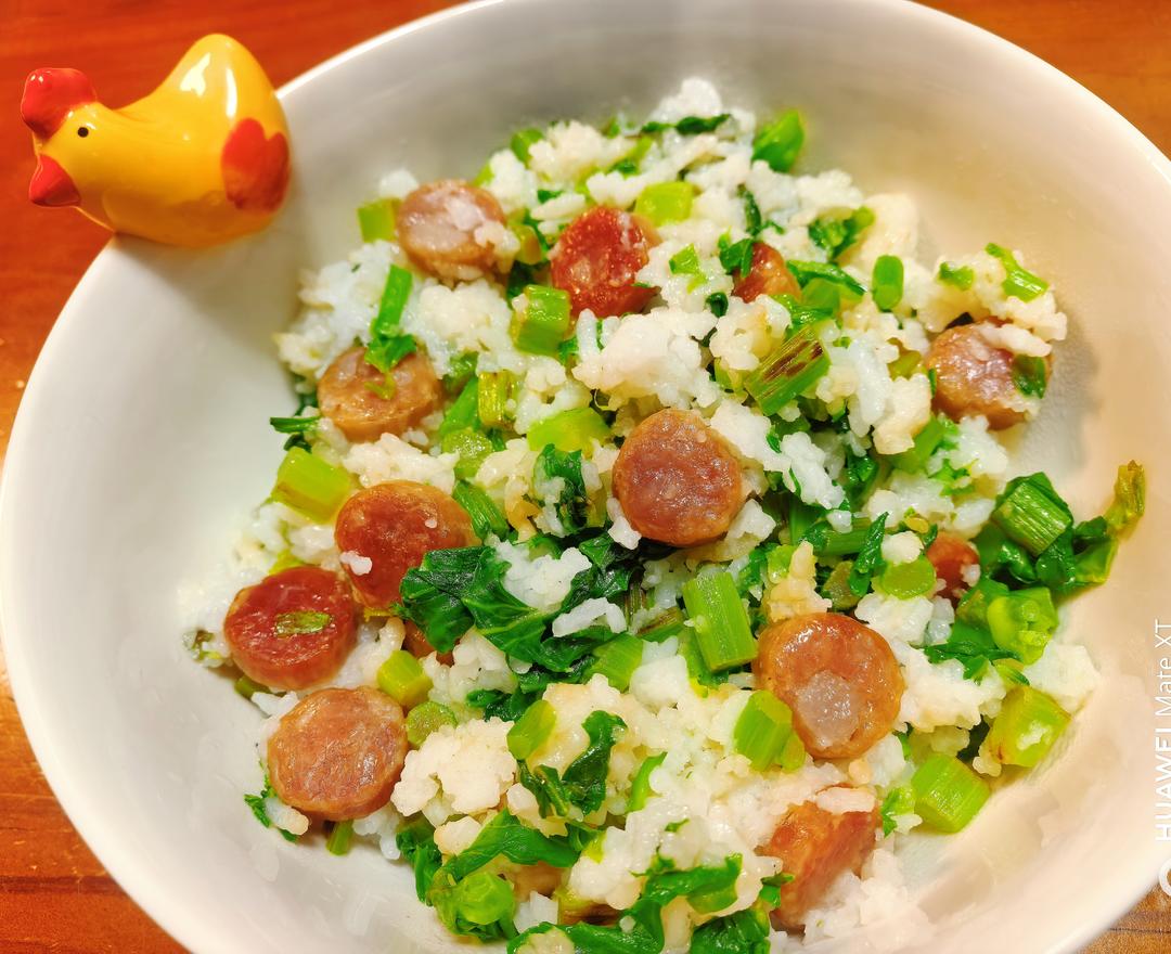 腊肉白菜苔焖饭