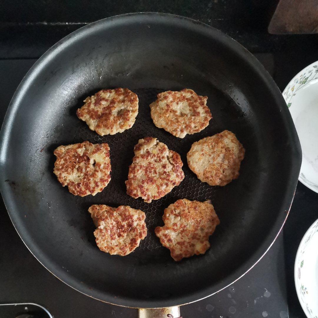 土豆牛肉饼（大人也爱吃的宝宝辅食）