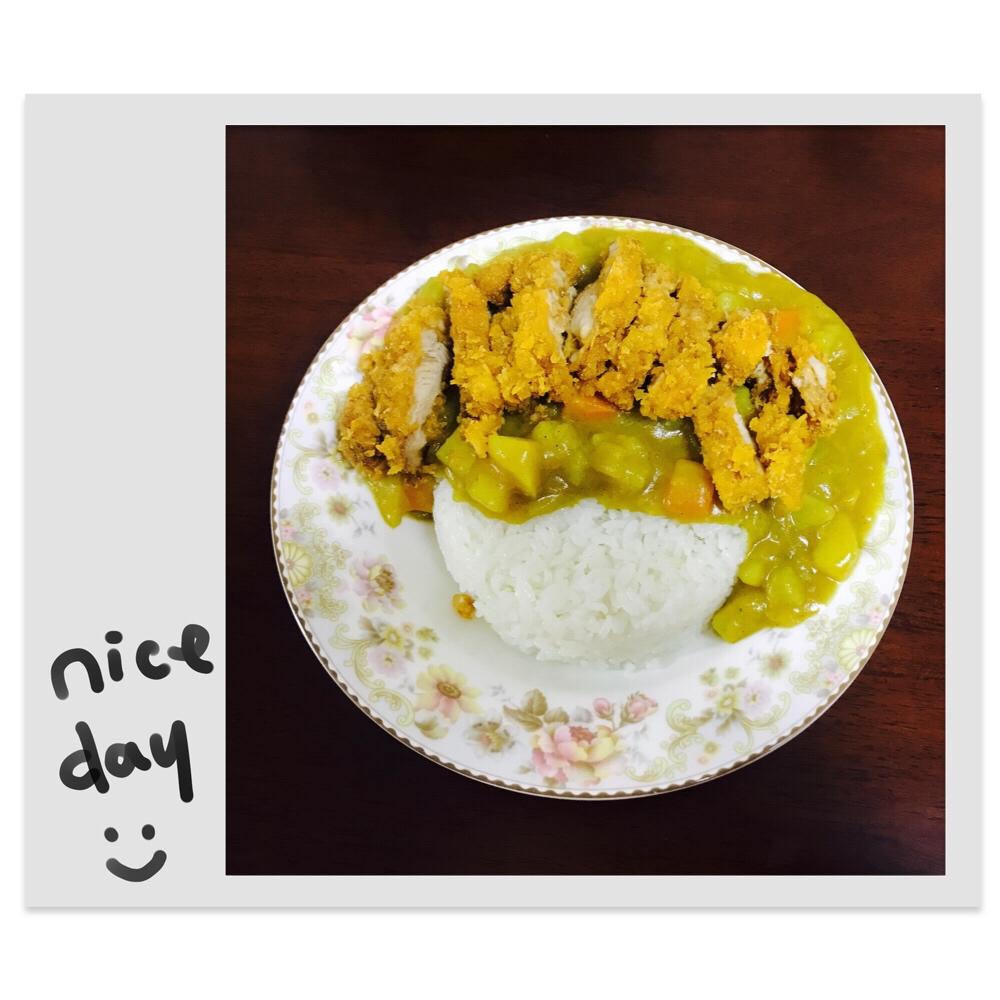 炸鸡排咖喱饭