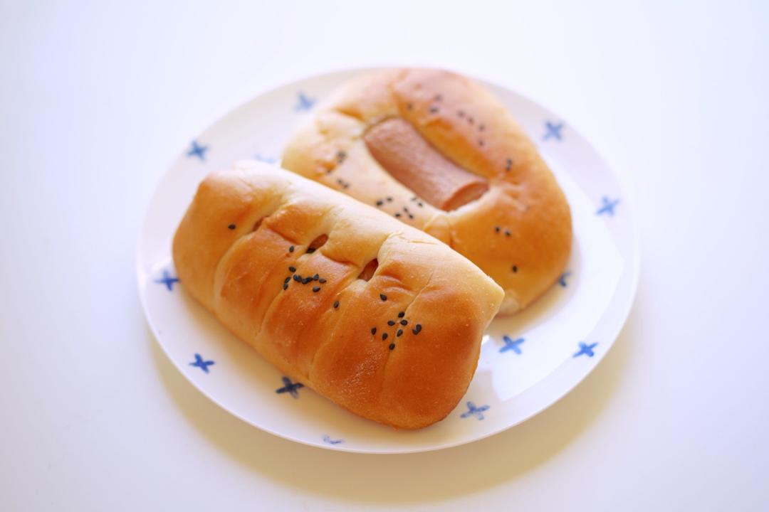 肉松肠仔包