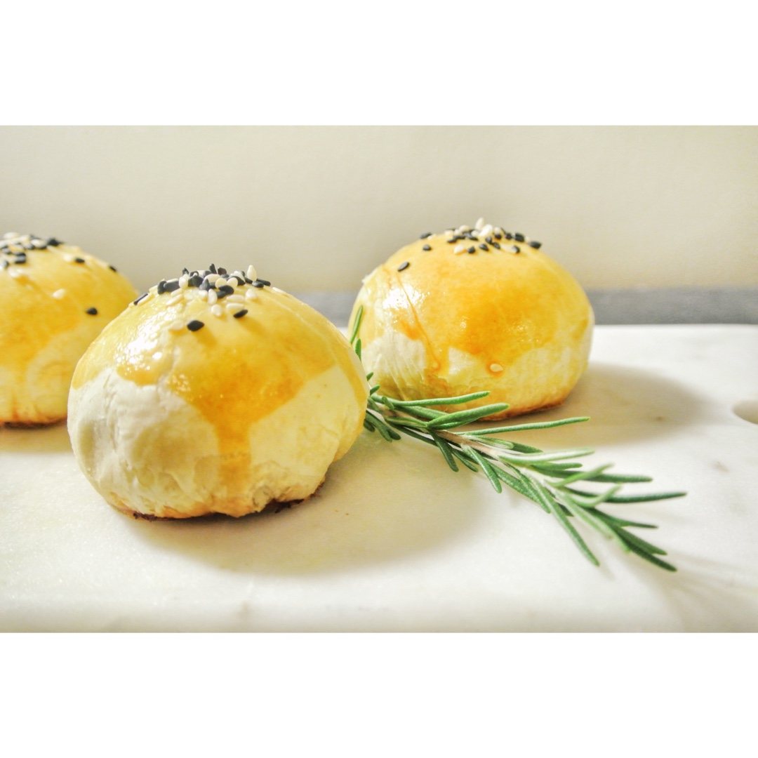 泳式鲜肉榨菜月饼