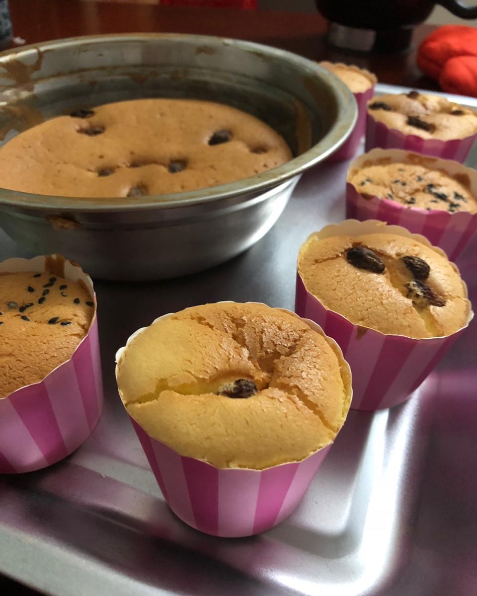 原味戚风纸杯蛋糕（烤箱做纸杯蛋糕）