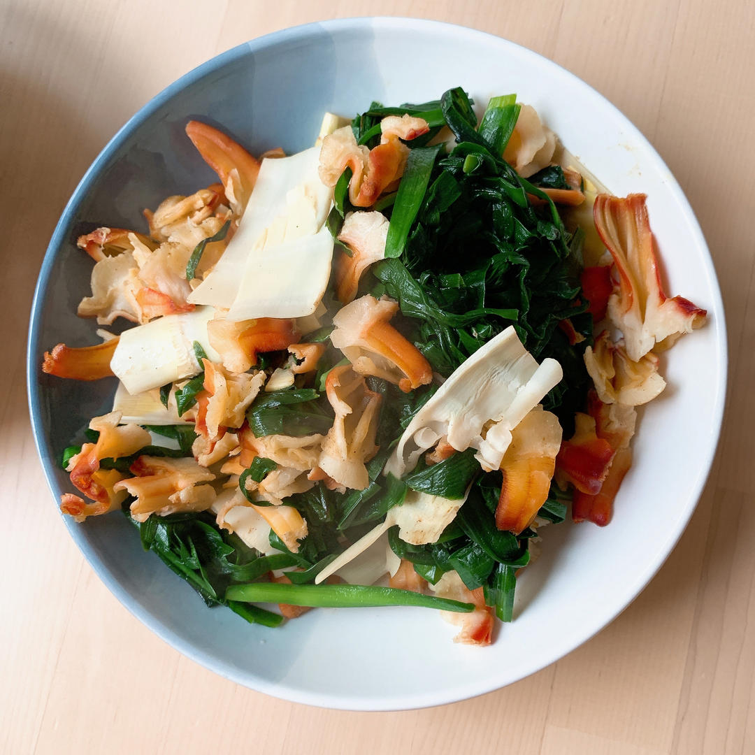 韭菜春笋炒蚌肉