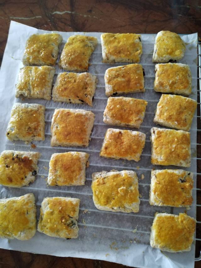 完美裂纹～百分百成功的超好吃奶香司康（禁止搬运）