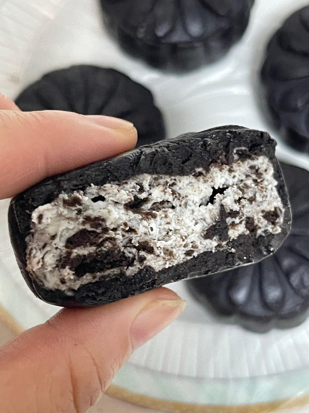 免蒸免烤 | 巧克力奥利奥冰皮月饼🍫