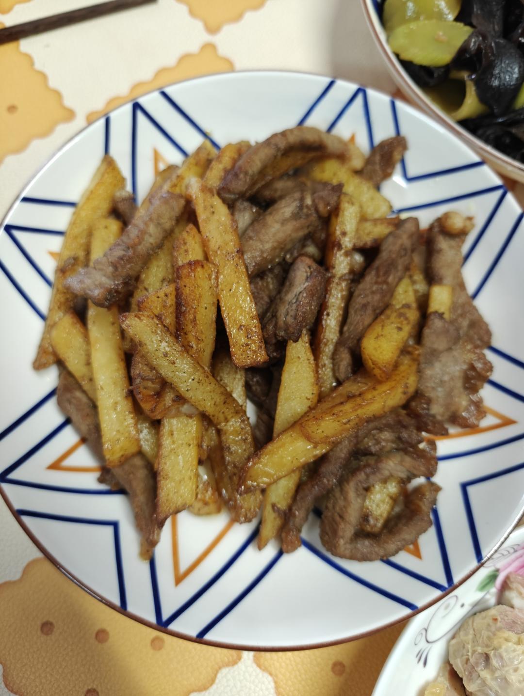 嫩滑多汁‼️一口就上瘾的㊙️牛排土豆煎锅