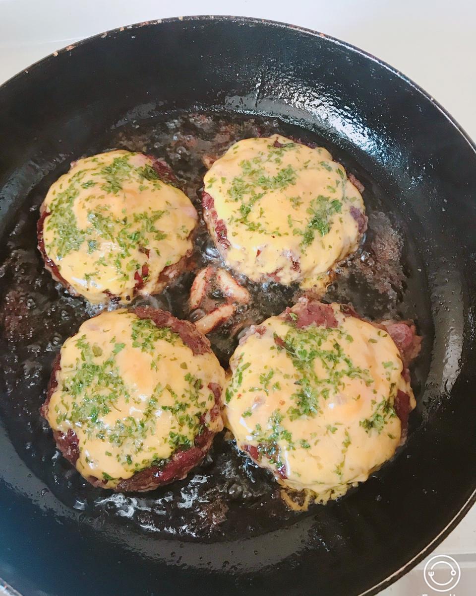 【肉饼汉堡】肉欲满满、口口飙汁，汉堡这样做！