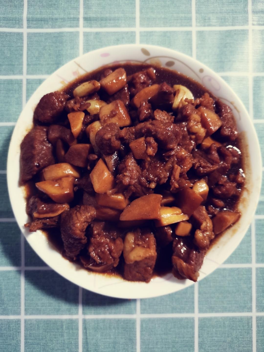黑椒杏鲍菇牛肉粒