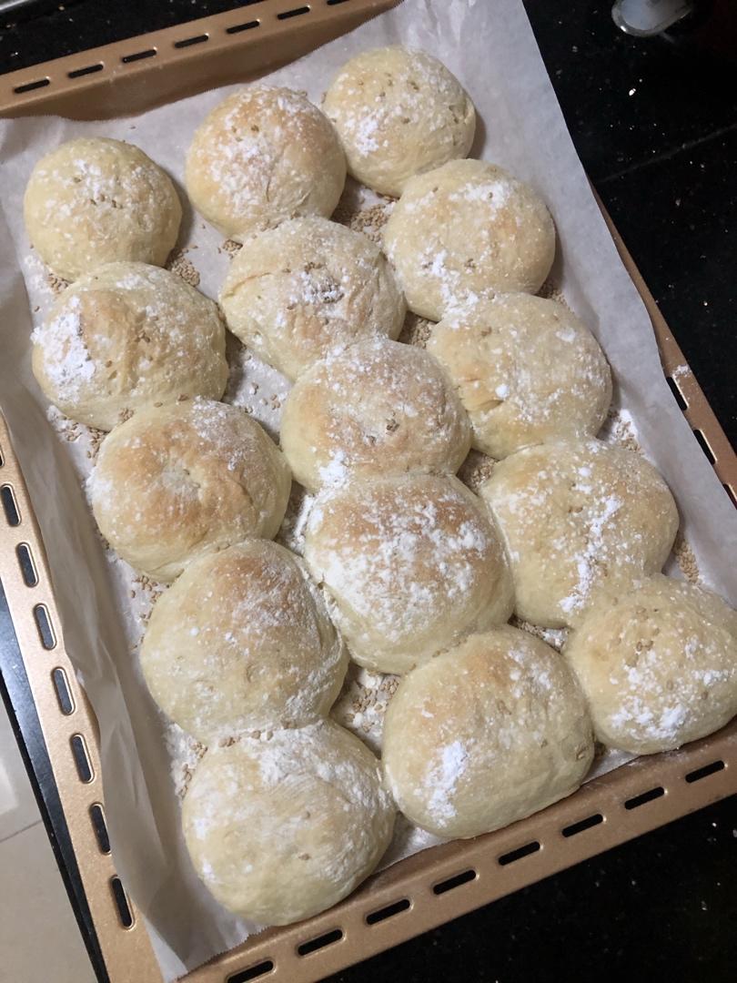 软蓬蓬的牛奶包