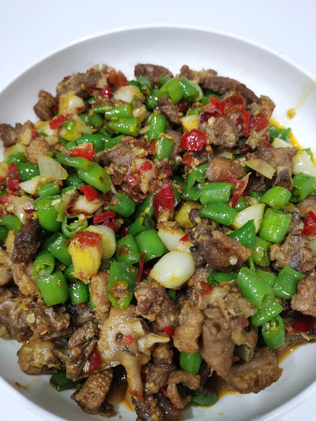 又学会一道四川下饭菜！自贡小煎鸭/子姜鸭