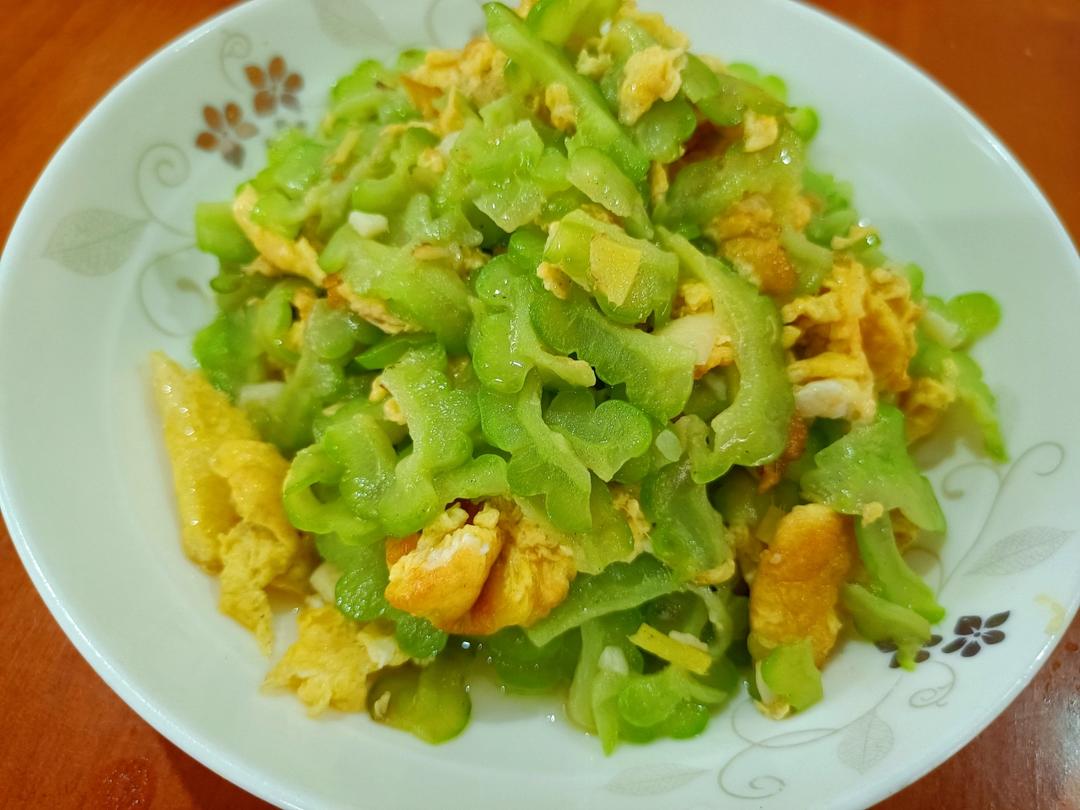 苦瓜炒蛋