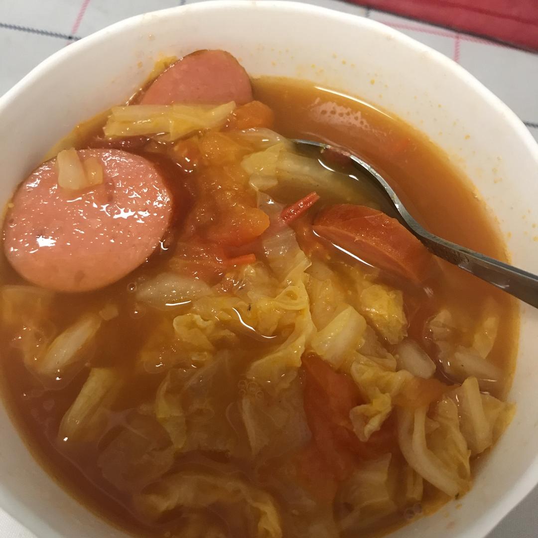 蕃茄土豆圆白菜汤