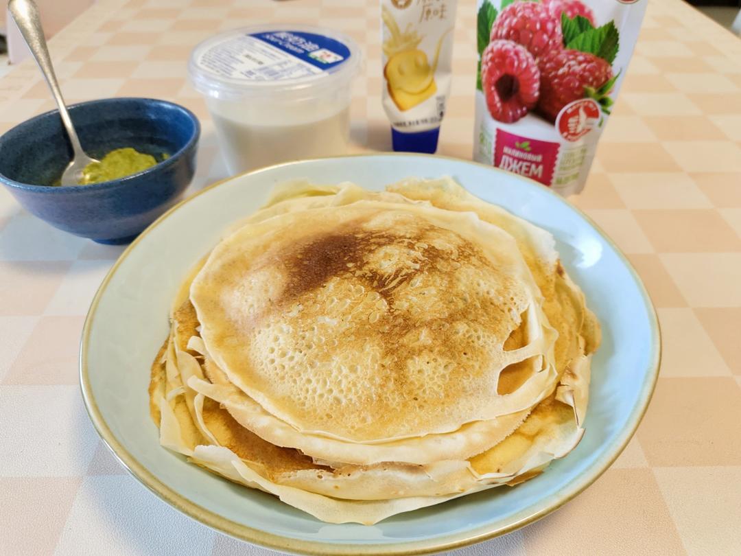 俄式布林煎饼薄饼Blinchiki香甜柔软的俄罗斯传统美食
