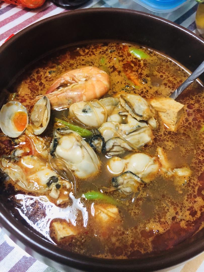 十分钟花甲粉丝大虾煲