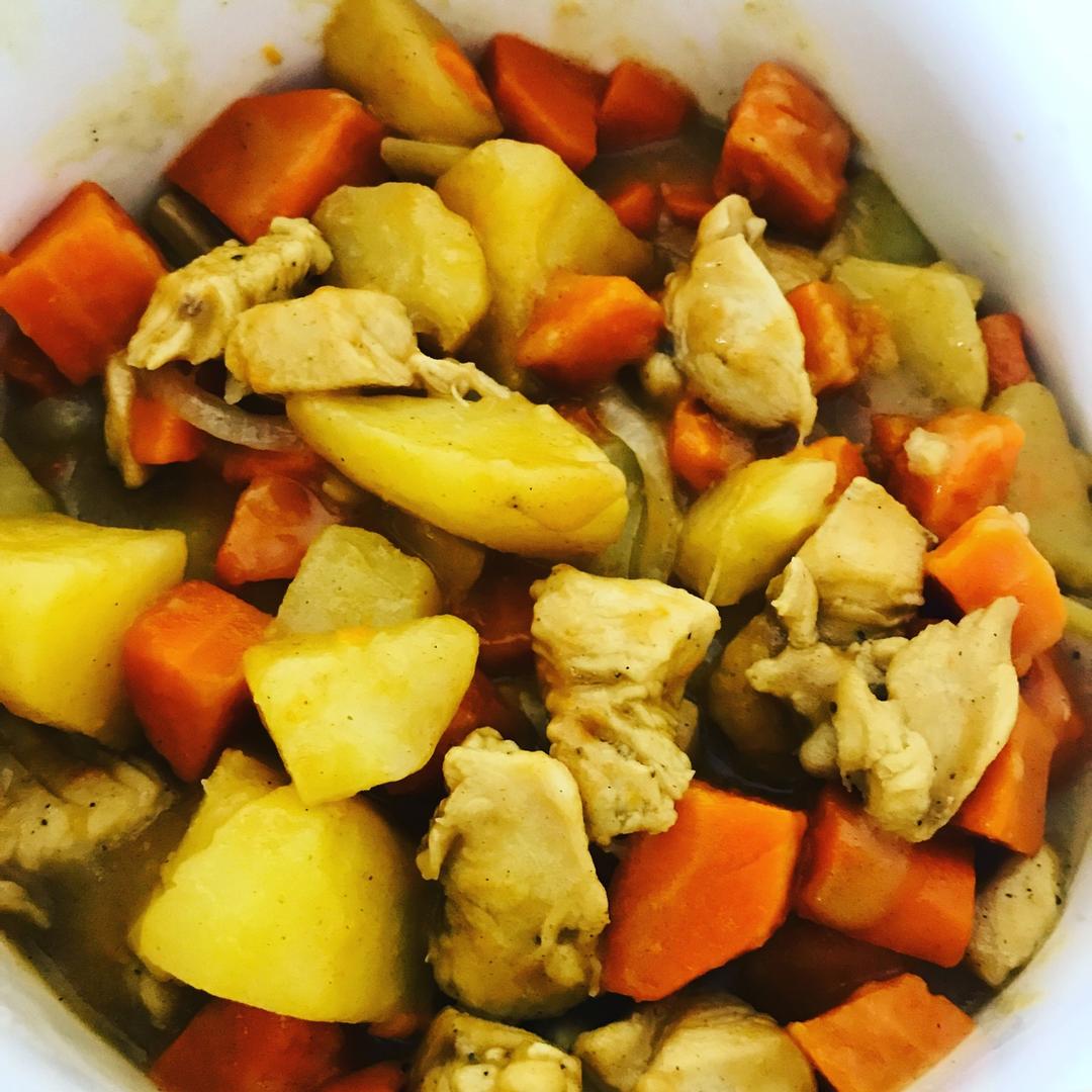 咖喱土豆鸡块