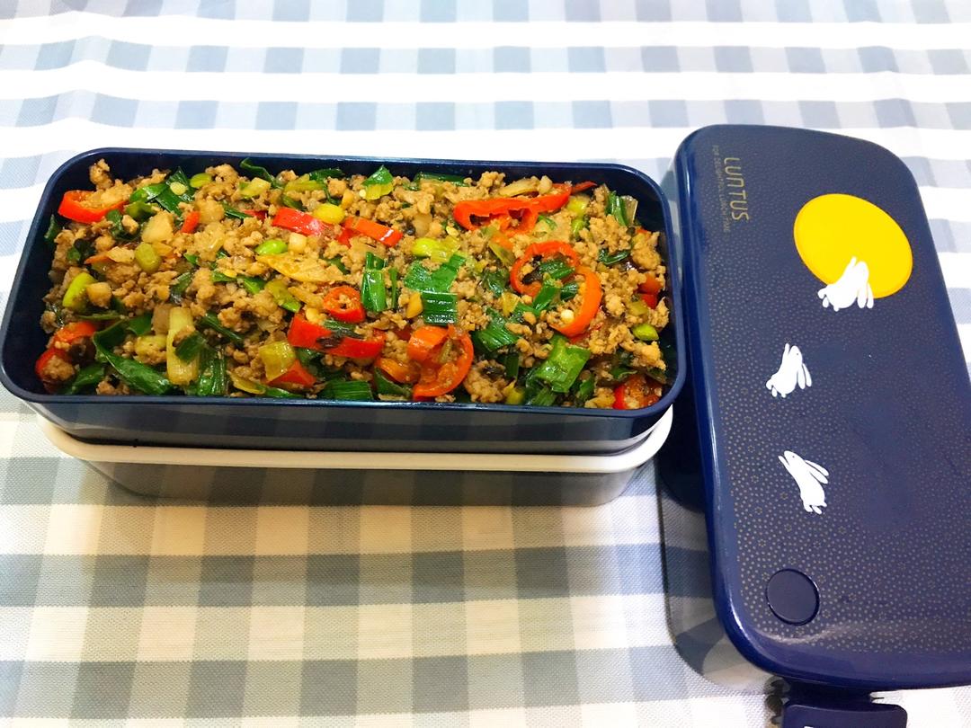 上班族的ᕙ(`▿´)ᕗ便当