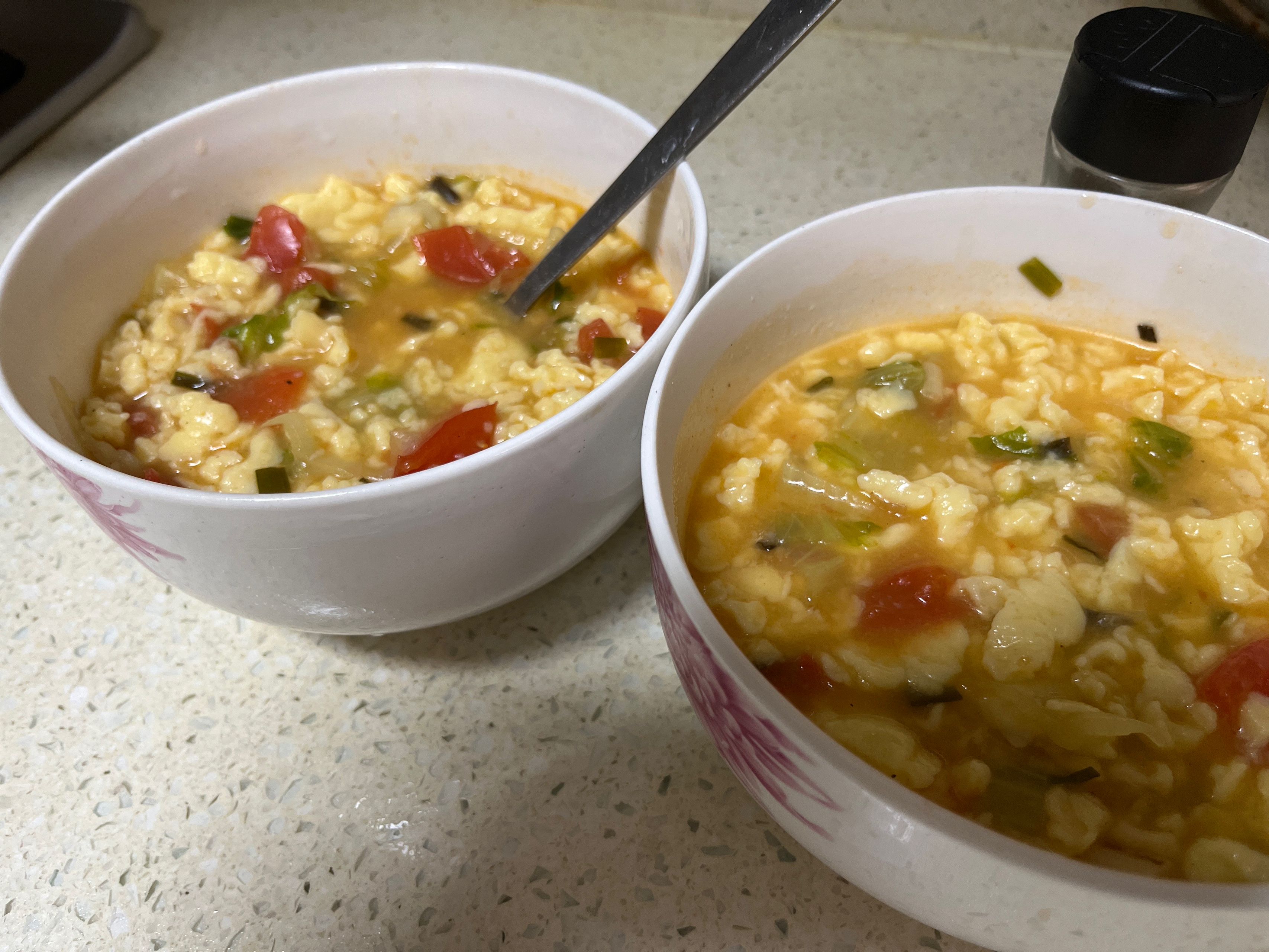 西红柿鸡蛋面疙瘩汤