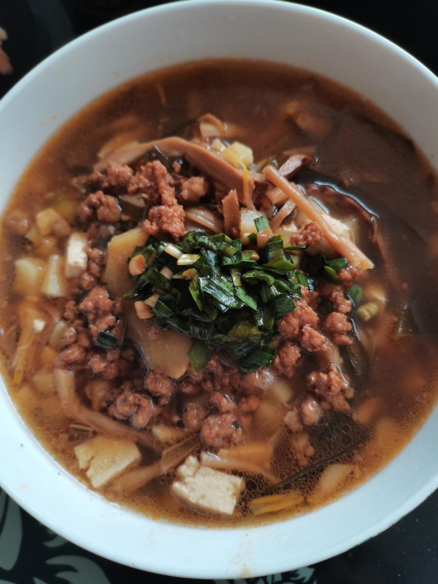 山西特色粗粮面食抿豆面