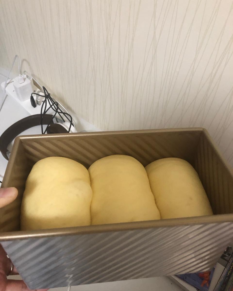 吐司，奶香手撕面包，超级香浓