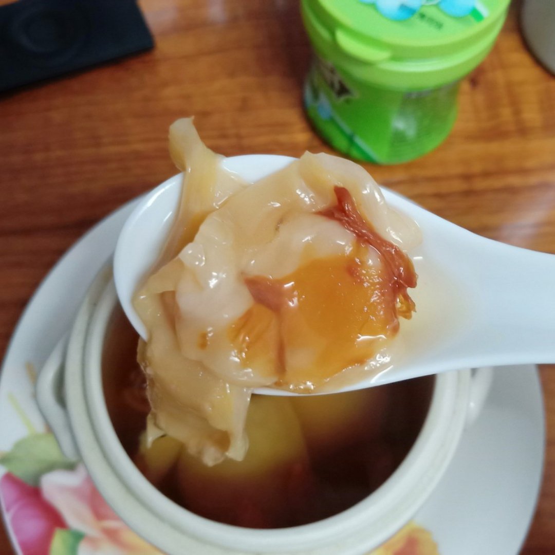 冰糖鱼胶甜汤