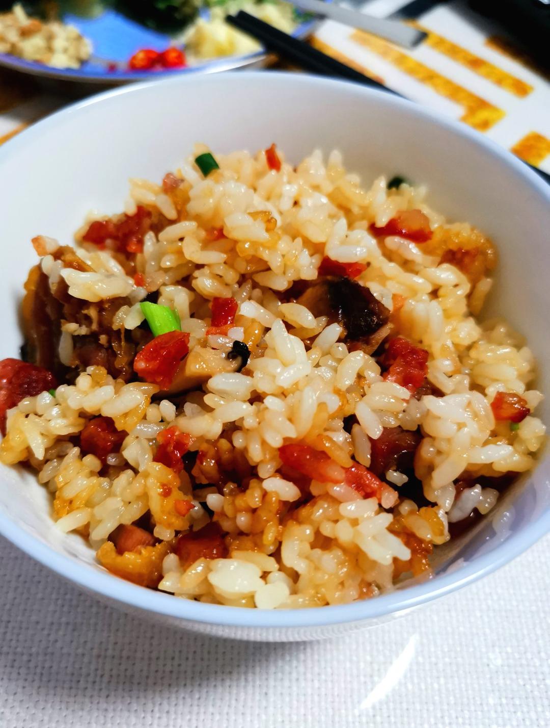 猫家二小姐做的广式腊味饭电饭煲简易版