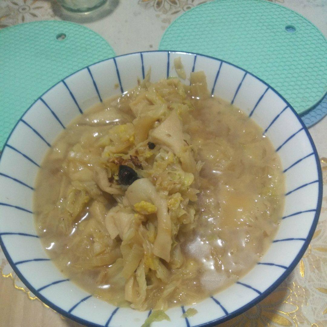 白菜炖冻豆腐