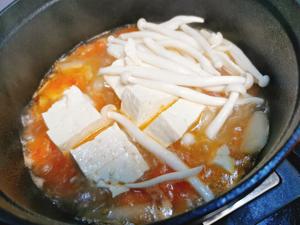 热气腾腾-番茄豆腐冬瓜汤的做法 步骤3
