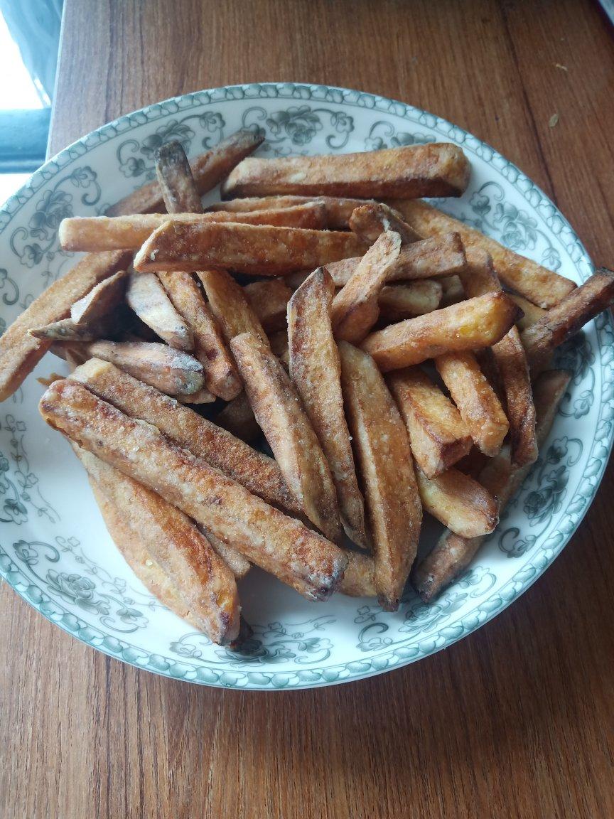 张亮版酥脆炸薯条，不用煮，不用蒸，直接炸，比外面卖的还好吃