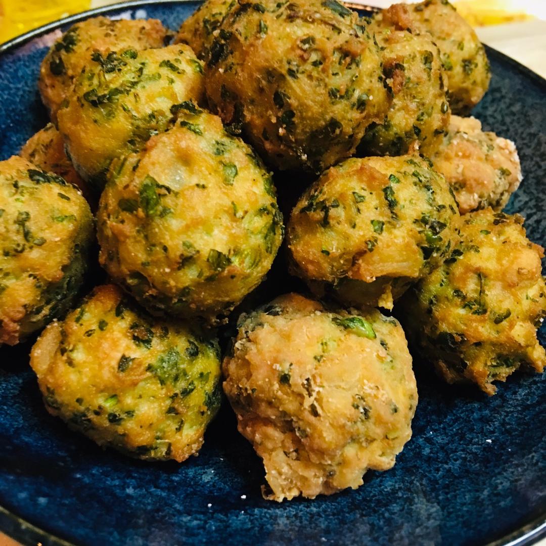 胡萝卜香菜素丸子