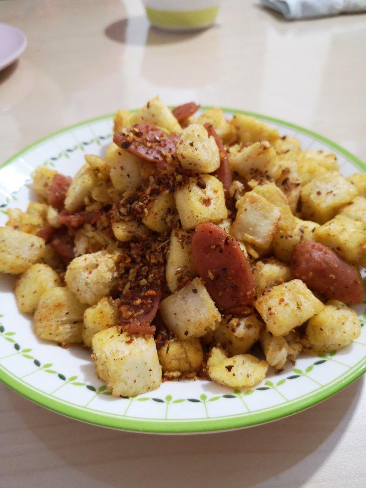 吃一次就爱上的孜然香肠馒头丁