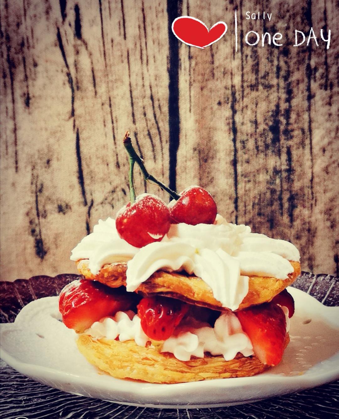 《Tinrry+》超级快手版本的拿破仑！用蛋挞皮轻松就能做出来~