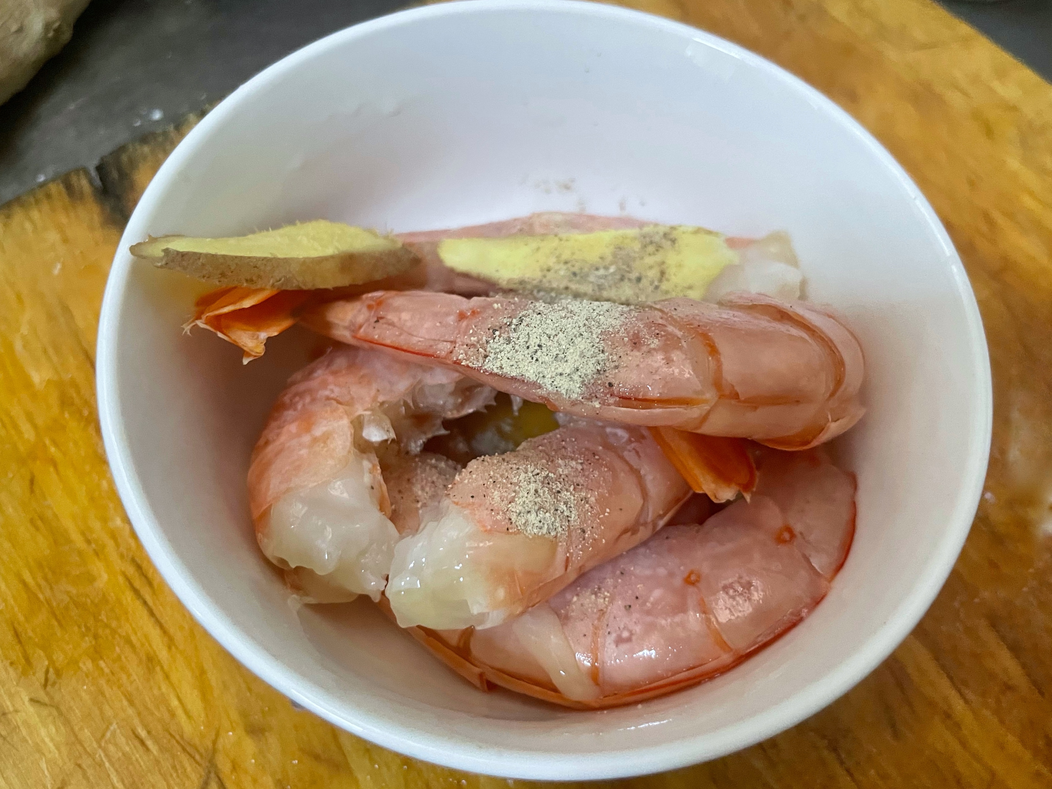 快手烹红虾的做法 步骤2