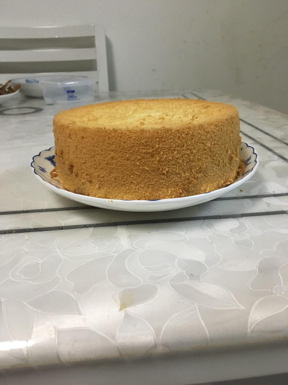 超简单完美戚风蛋糕（6寸2蛋）附打发、翻拌、脱模视频