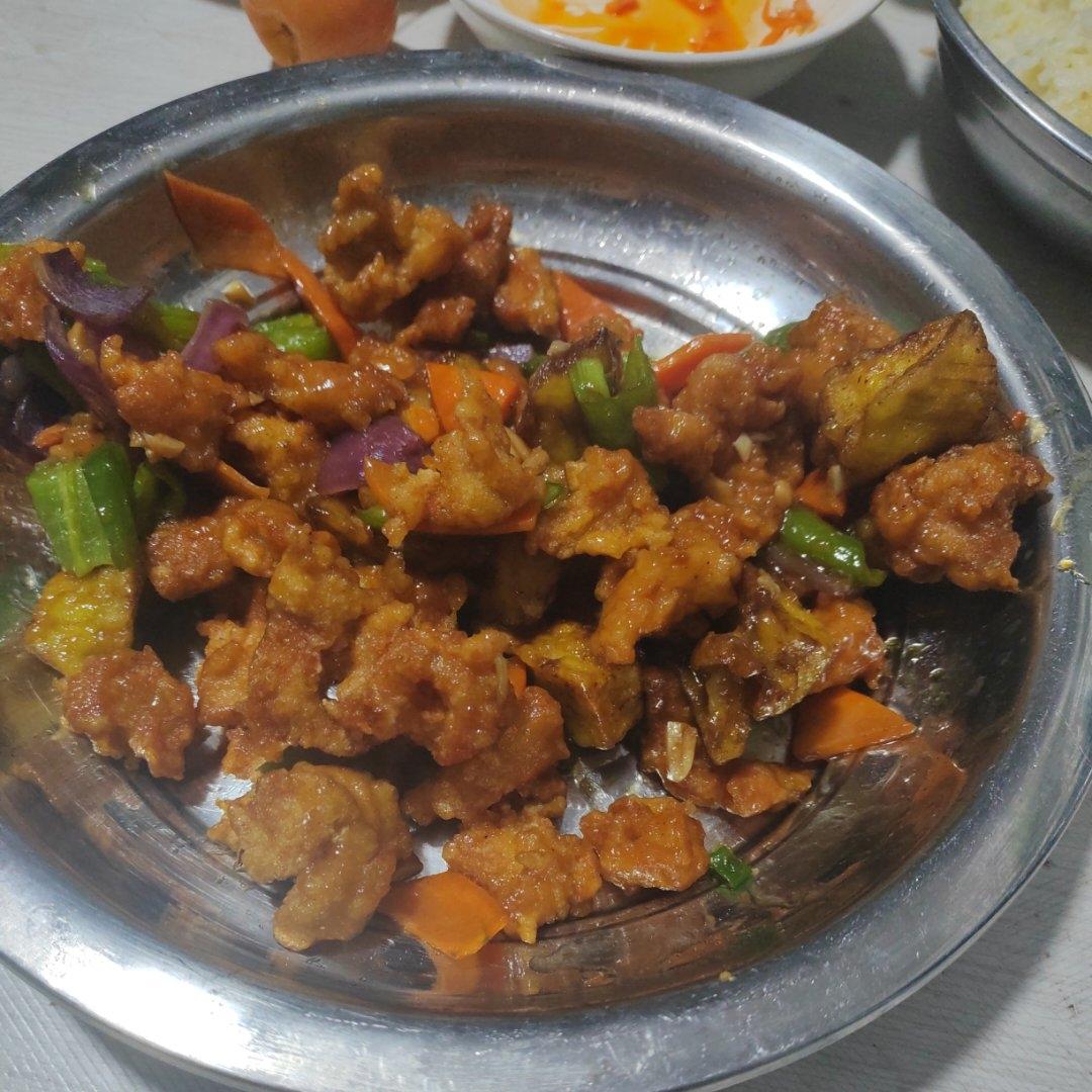 溜肉段烧茄子（东北硬菜呀哈哈）