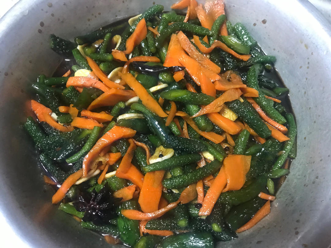 腌小黄瓜