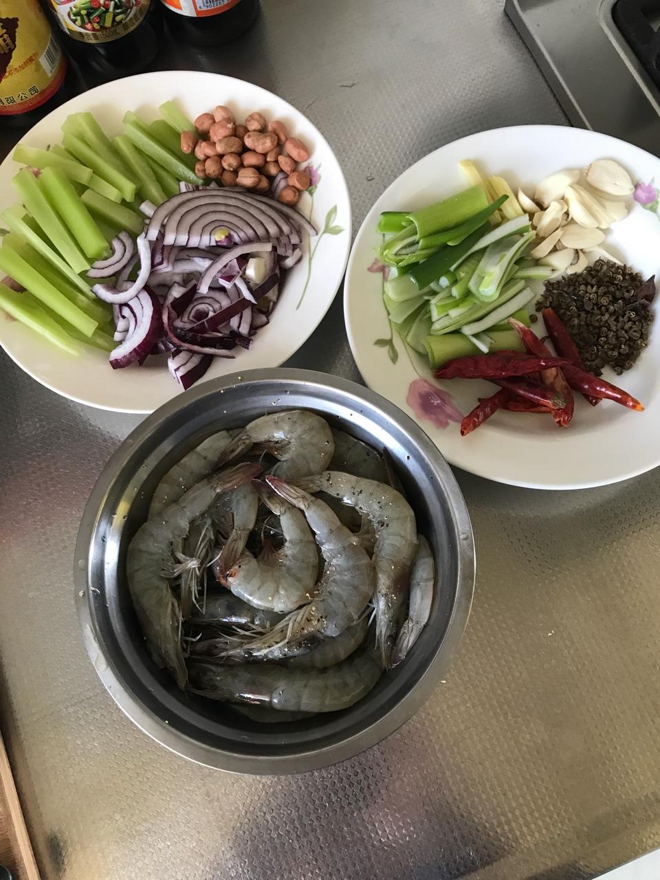 抖音·沸腾虾🦐