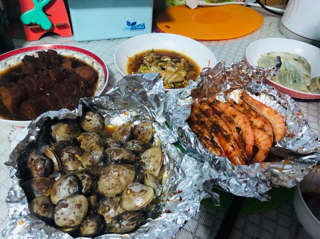 快手烤箱菜---蒜蓉蛤蜊烤大虾