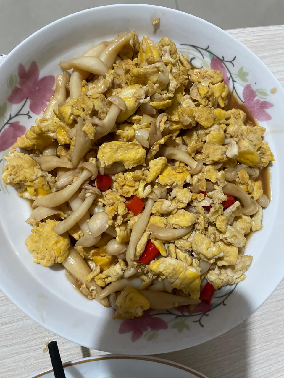 下饭神器「白玉菇炒蛋」