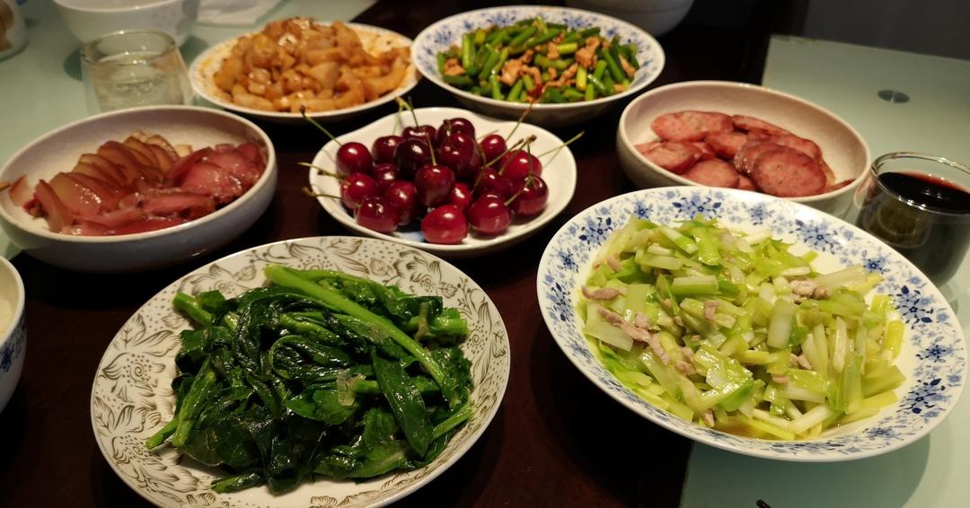 16道简单快捷的家常口味年夜饭菜谱，随便挑两样总有你喜欢的~
