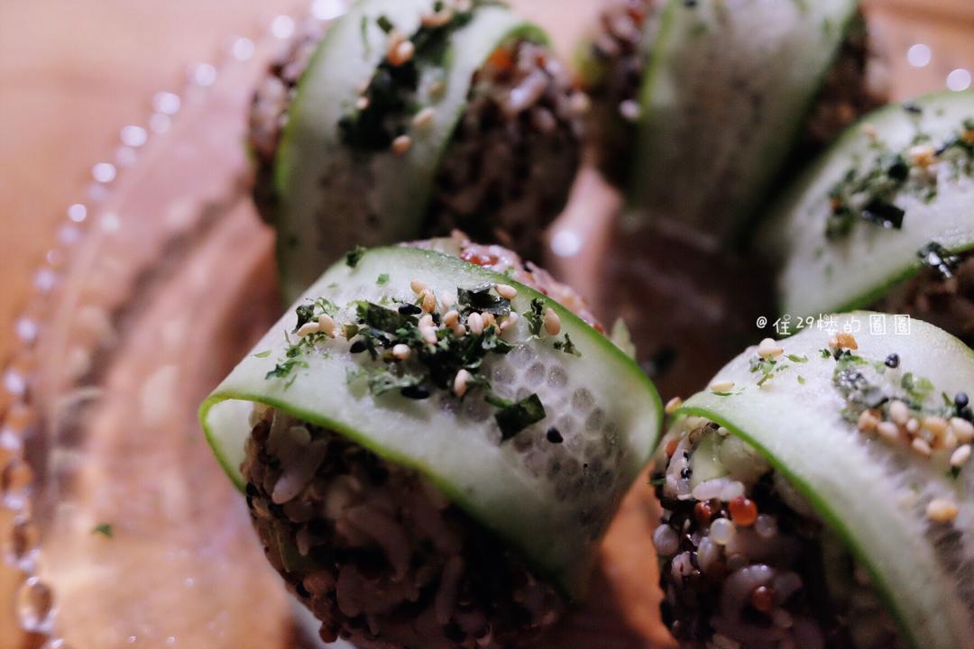 孜然青瓜藜麦饭团