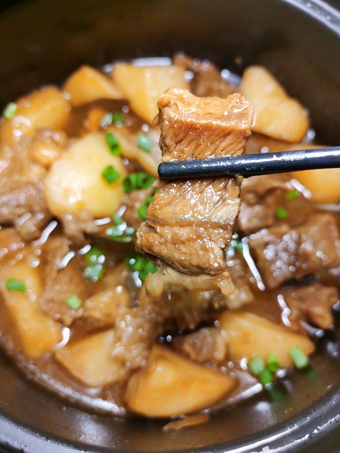 番茄土豆炖牛腩