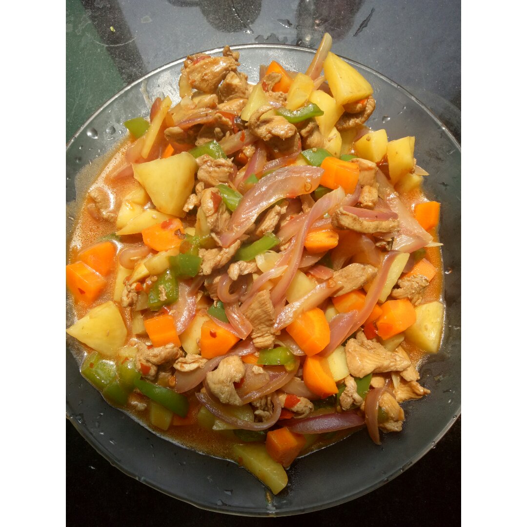 宫爆鸡丁煲仔饭