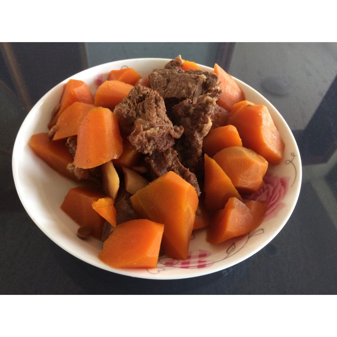 红萝卜炖牛肉-六月香葱伴侣版