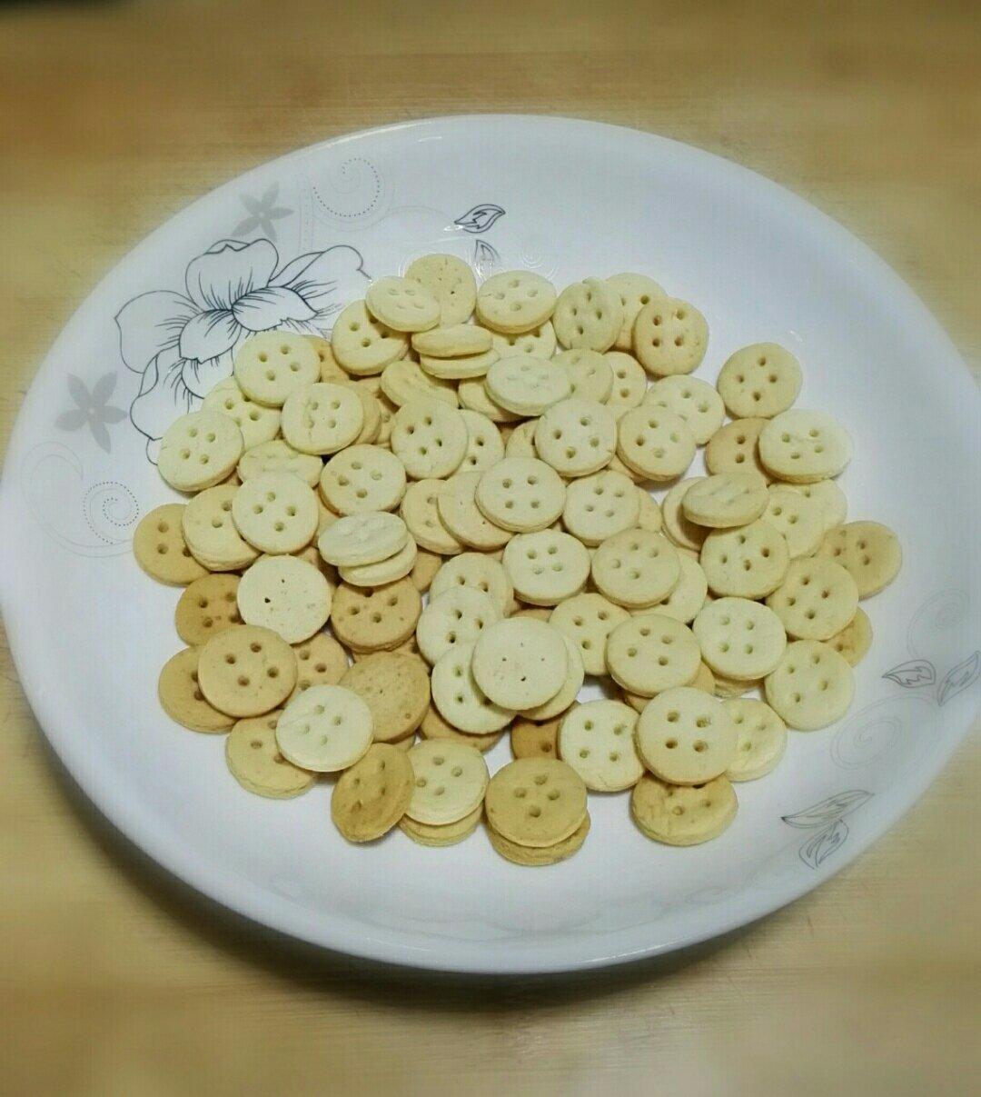 纽扣黄油饼干