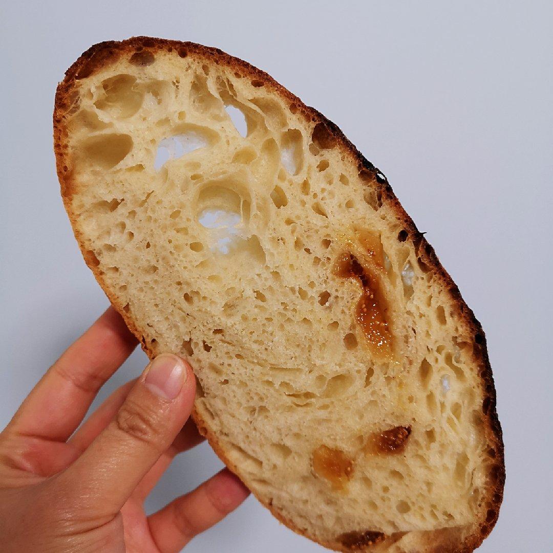 全麦山核桃橄榄欧包-Staub珐琅铸铁锅