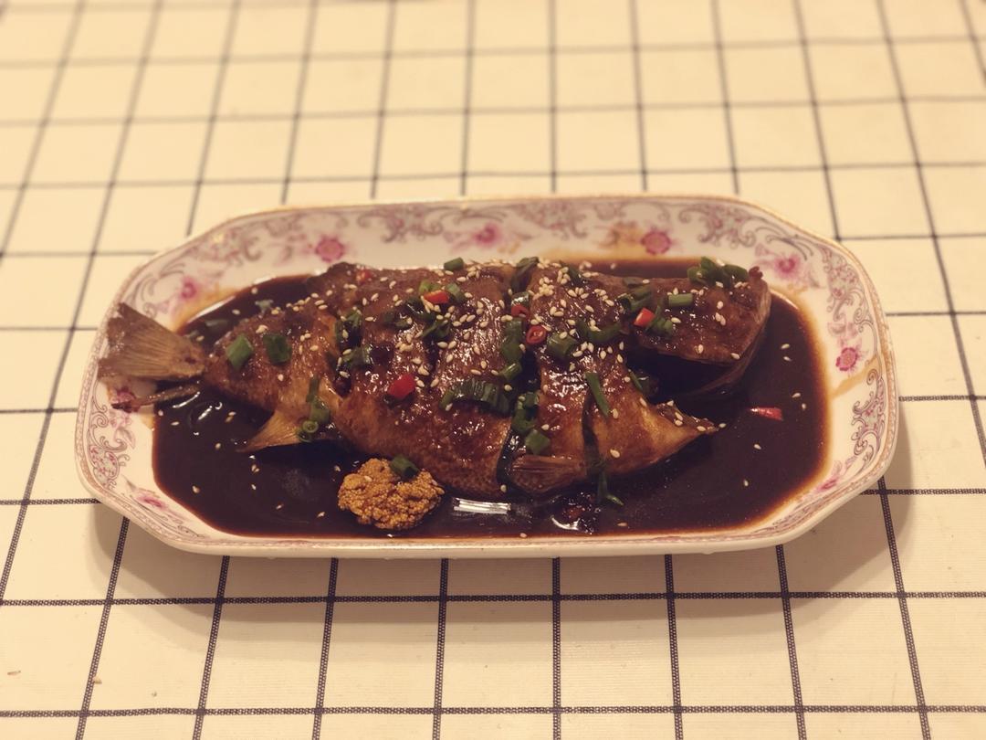 红烧鲈鱼
