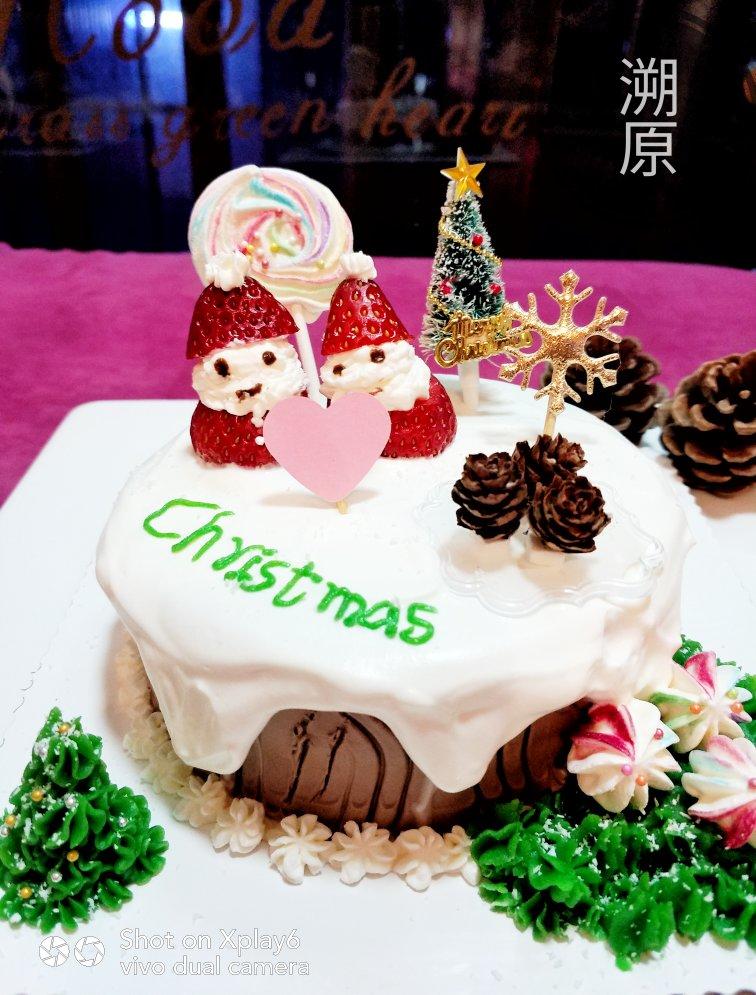 积雪树桩圣诞蛋糕
