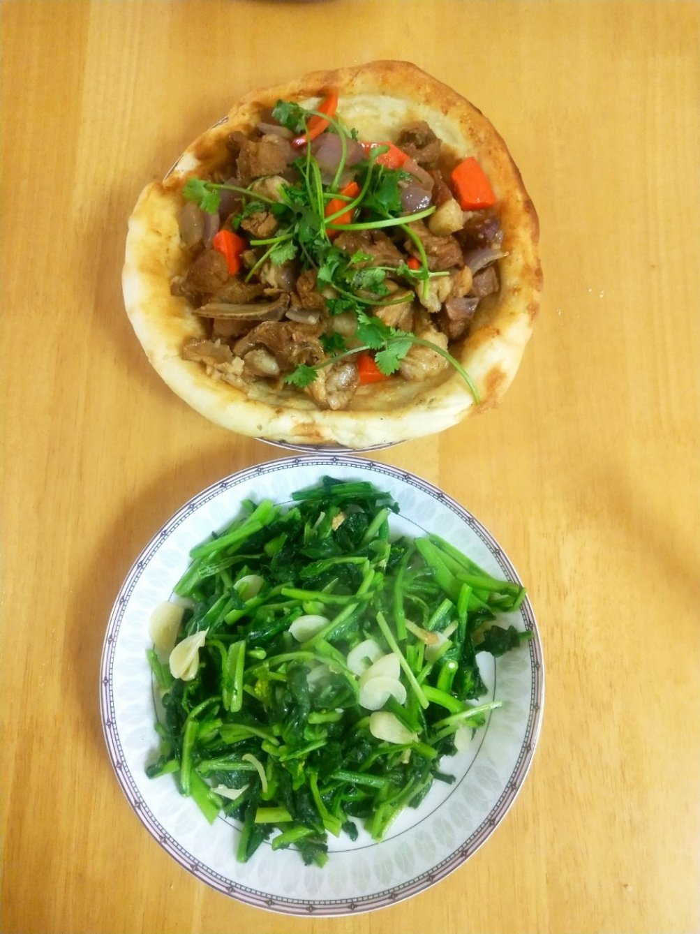 馕包肉 Xinjiang Style Braised Lamb Chops with Nan-bread 　 　