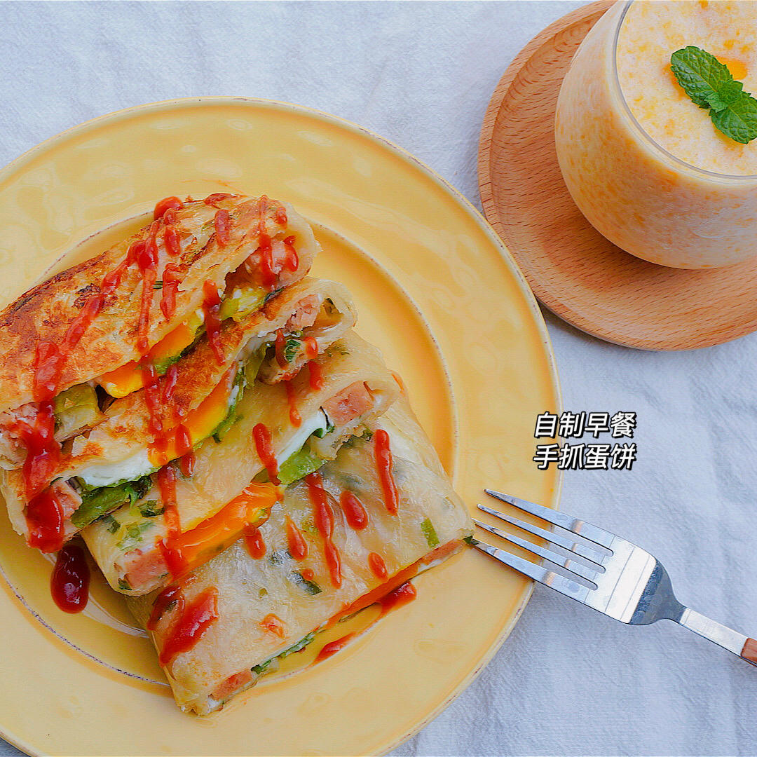 五分钟快手早餐：火腿鸡蛋手抓饼